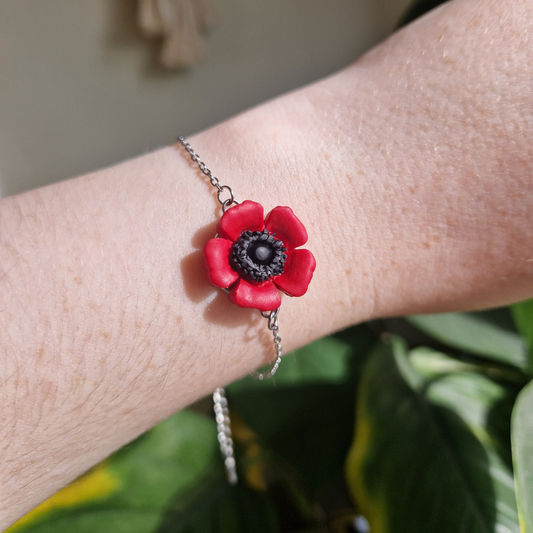 Adjustable Poppy Bracelet - 30% to the Poppy Appeal