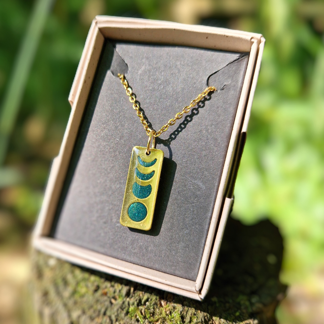 Glitter Green Rectangle Moon Phase 20" Necklace