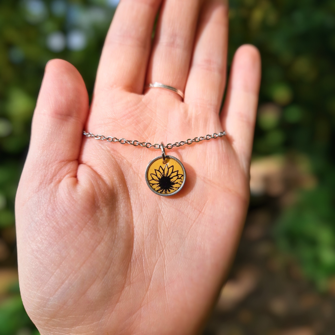 Sunflower Print Necklace & Studs Set