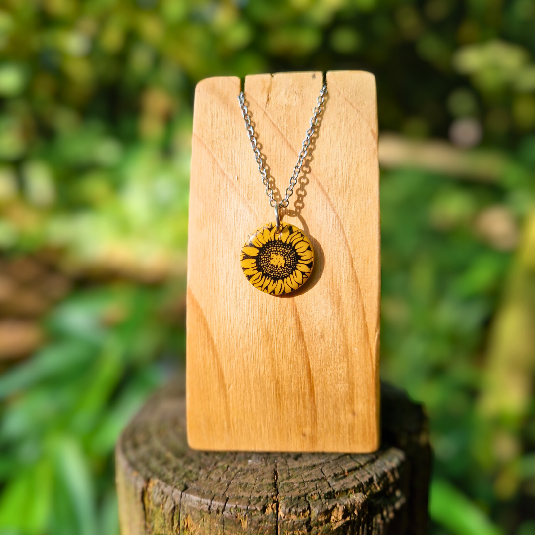 Circle Sunflower Print 20" Necklace