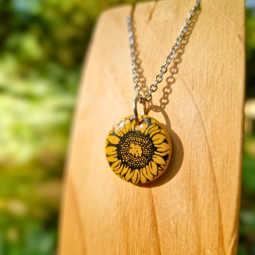 Circle Sunflower Print 20" Necklace