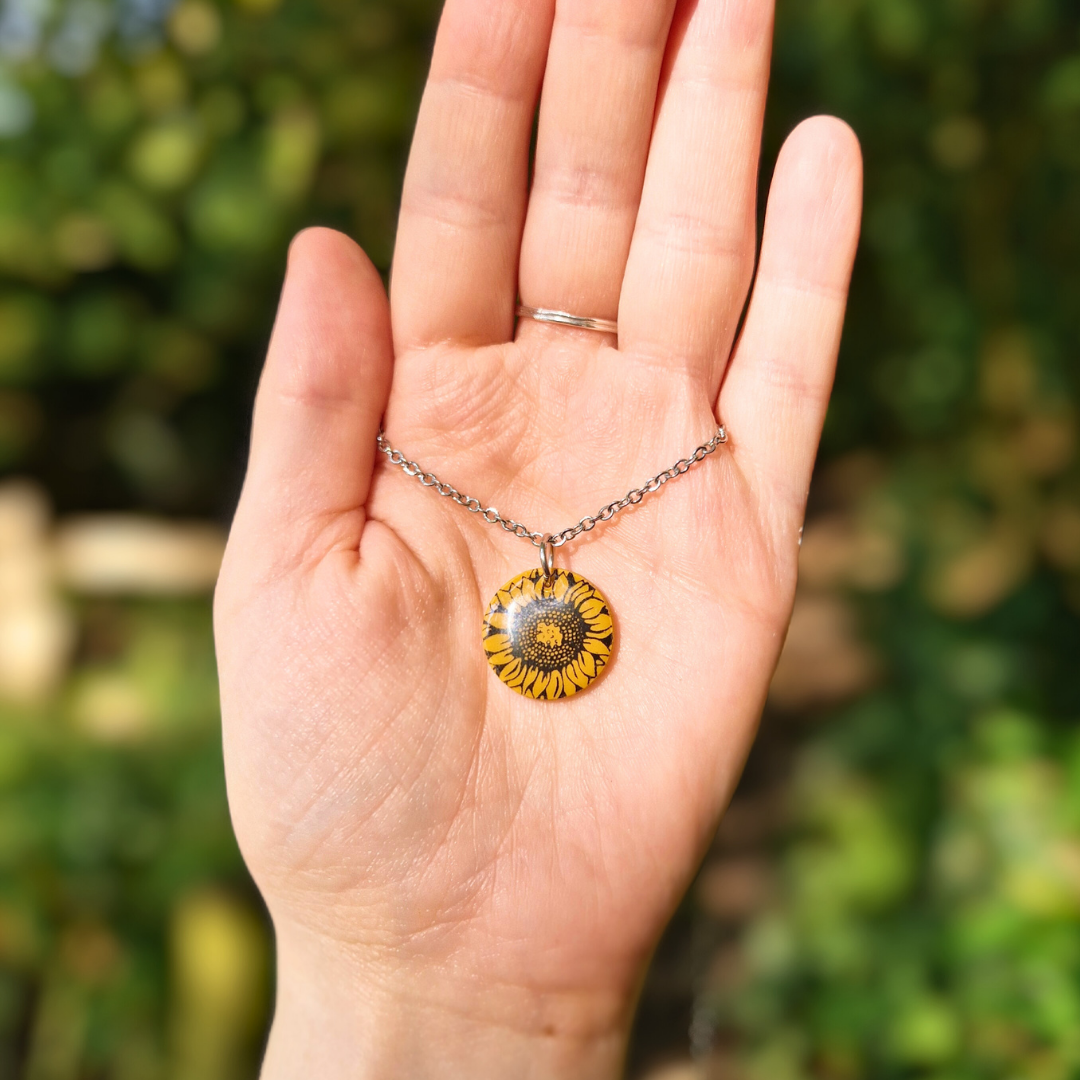 Circle Sunflower Print 20" Necklace