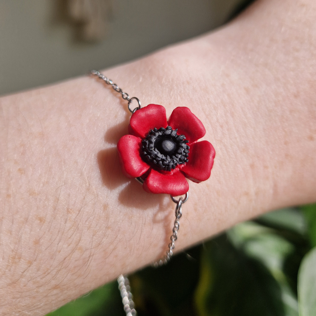 Adjustable Poppy Bracelet - 30% to the Poppy Appeal