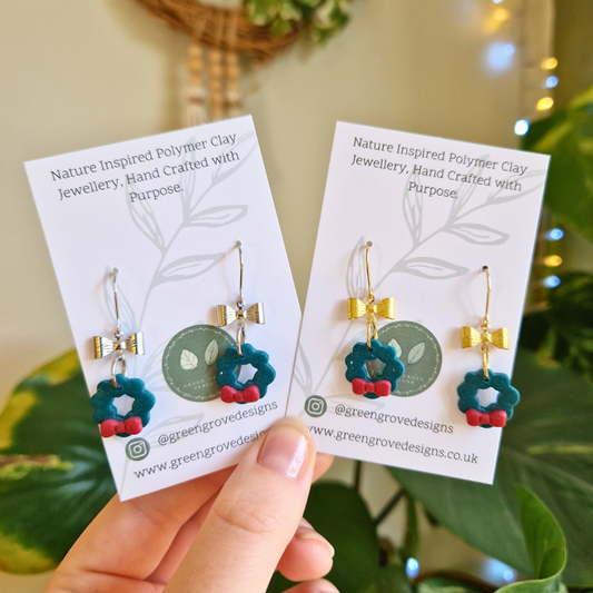 Christmas Wreath & Bow Hook Earrings (gold or silver)