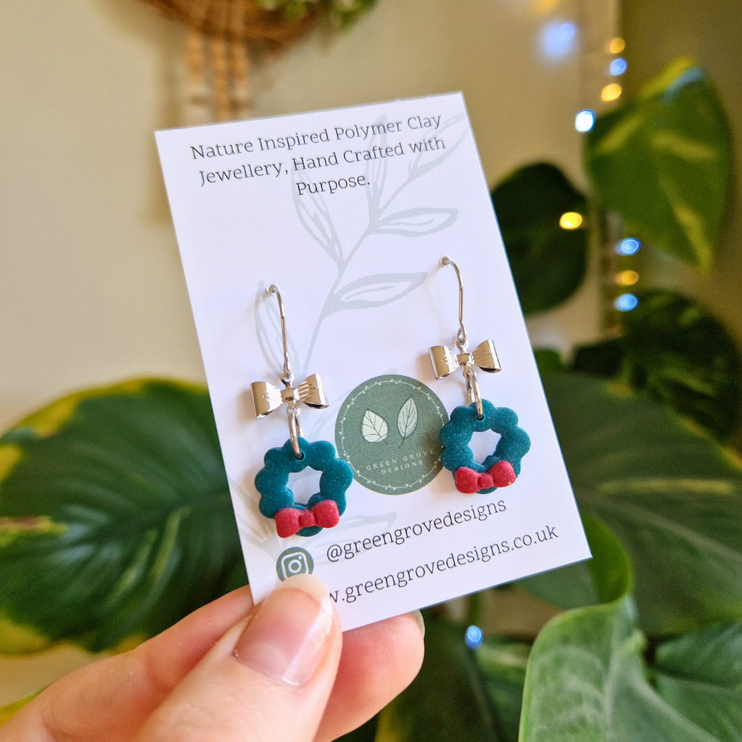 Christmas Wreath & Bow Hook Earrings (gold or silver)