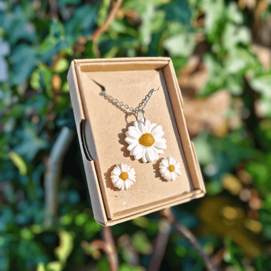 Intricate Daisy Polymer Clay Necklace & Stud Set