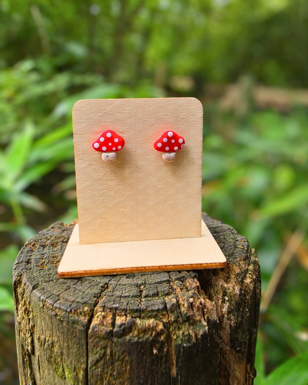 Autumnal Toadstool Studs